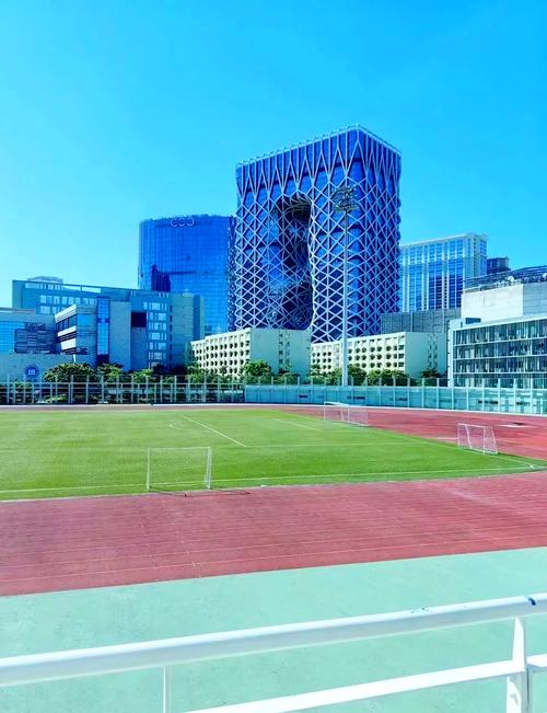 澳门科技大学读研和美停止发放学生签证与美国放开学生签证