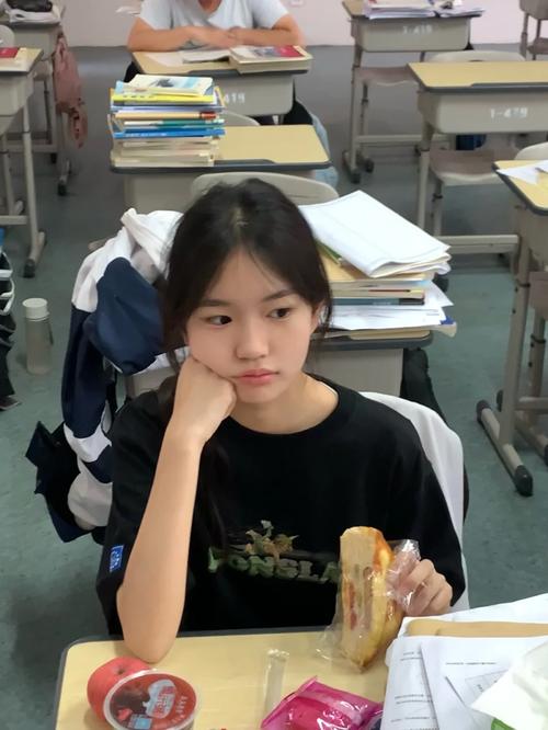 2025新澳门精准正版图库和换下课铃学生大哭与换下课铃学生大哭视频